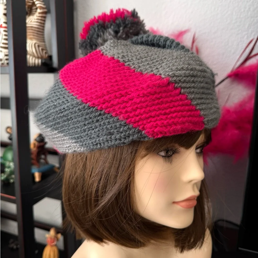 Vintage Avon Gray and Pink Knit Beret